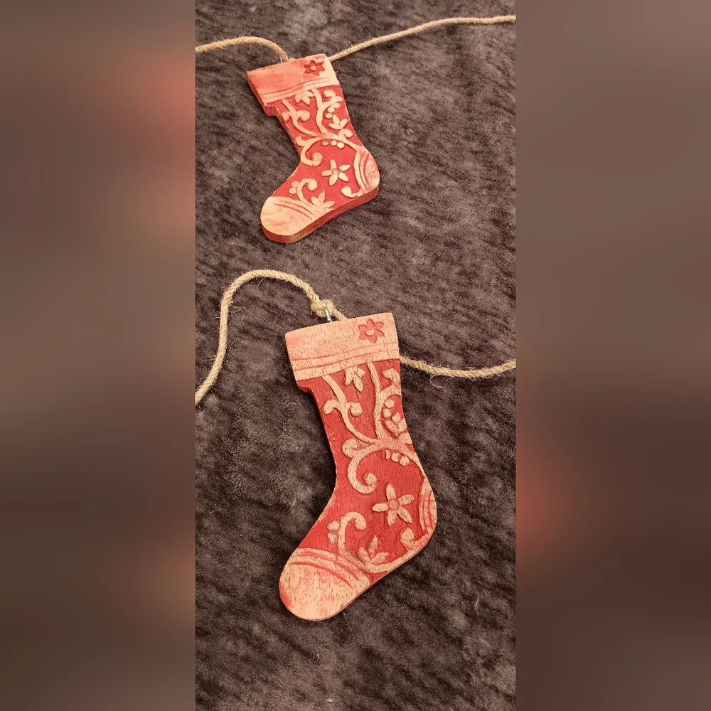 Christmas Rustic Wooden Red Stocking Garland